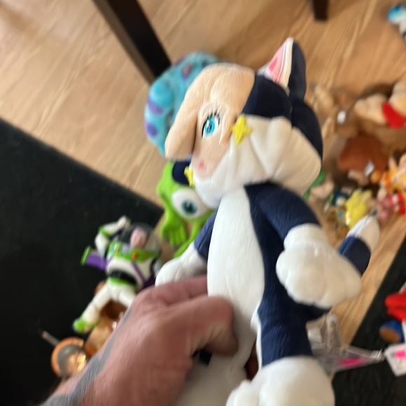 Character from super Mario brothers 3-D brand new tags still on it - Picture 2 of 5